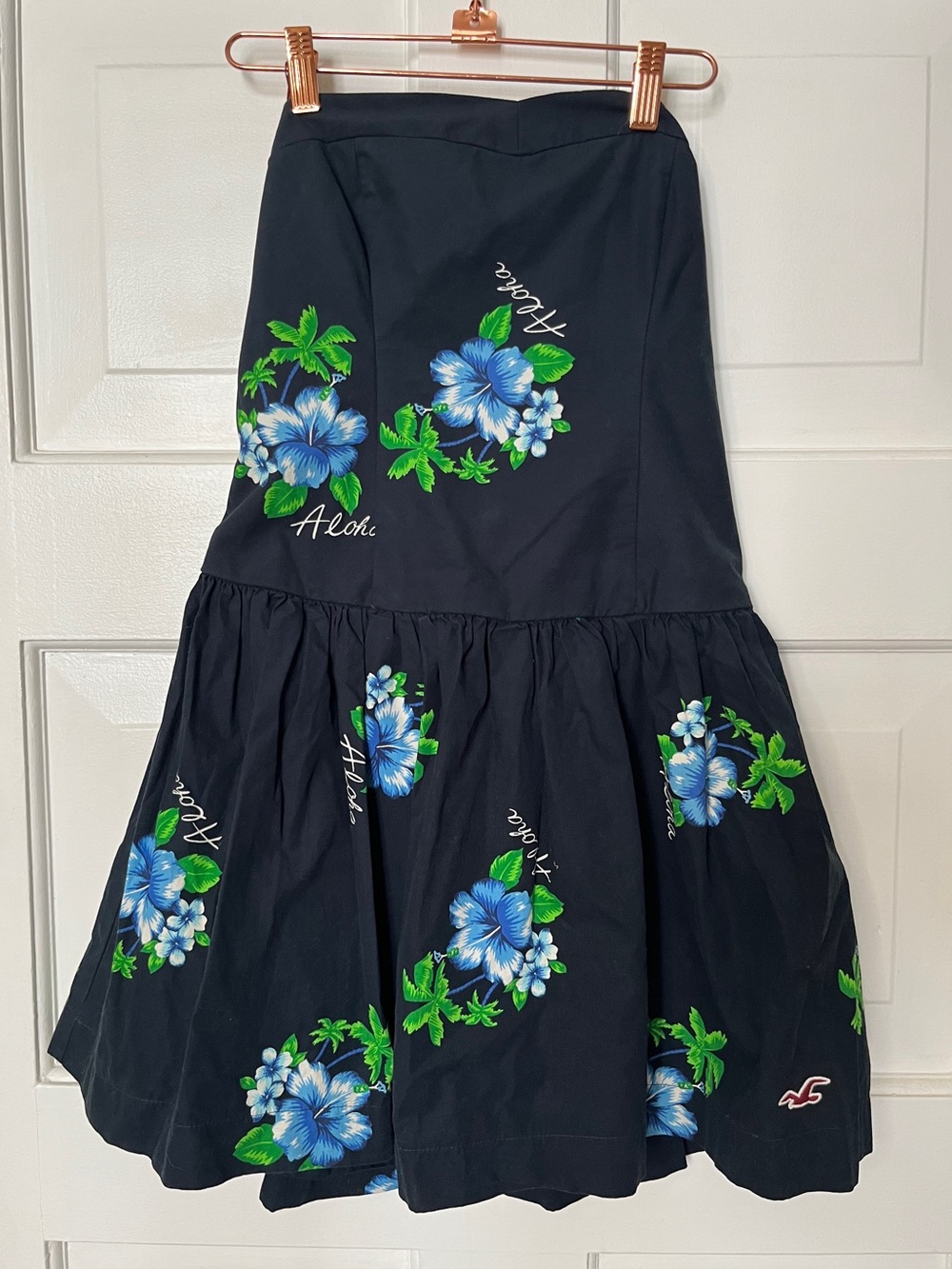 *Y2K* NWOT Hollister Navy  A-Line Dress with Blue  Hibiscus Print